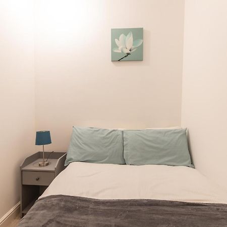 Cosy Modern Apartment, Grand Victorian Building, 5 Mins To Coventry City Centre Kültér fotó
