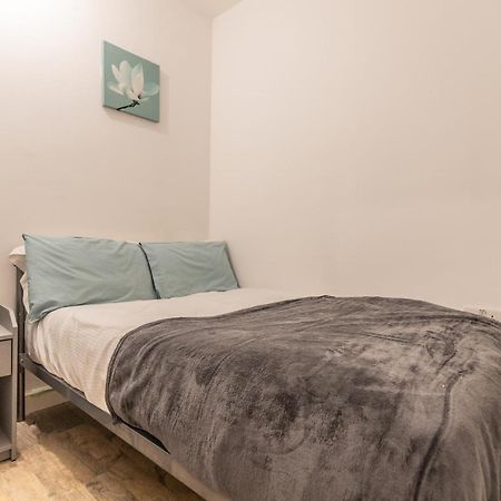 Cosy Modern Apartment, Grand Victorian Building, 5 Mins To Coventry City Centre Kültér fotó