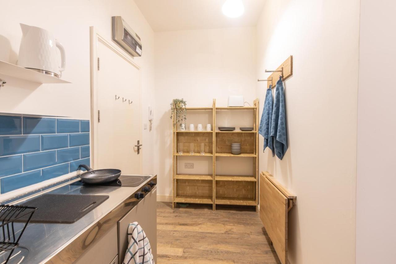 Cosy Modern Apartment, Grand Victorian Building, 5 Mins To Coventry City Centre Kültér fotó